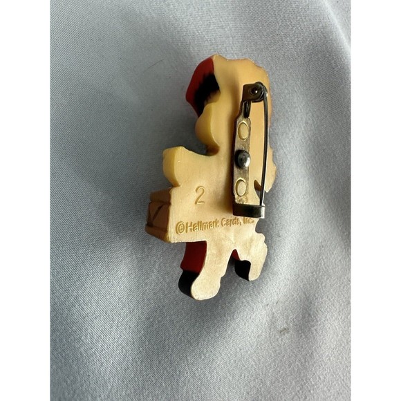 CHRISTMAS Pin HALLMARK Little Drummer Boy 1970s Vintage Rare Retro Collectible - Picture 7 of 8